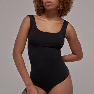 Body segunda piel cuello redondo frente