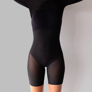 Vestido acanalado + Shapewear interno detalle frente