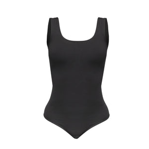 Silueta body sin manga cuello redondo para mujer color negro de Lunia, vista frontal.