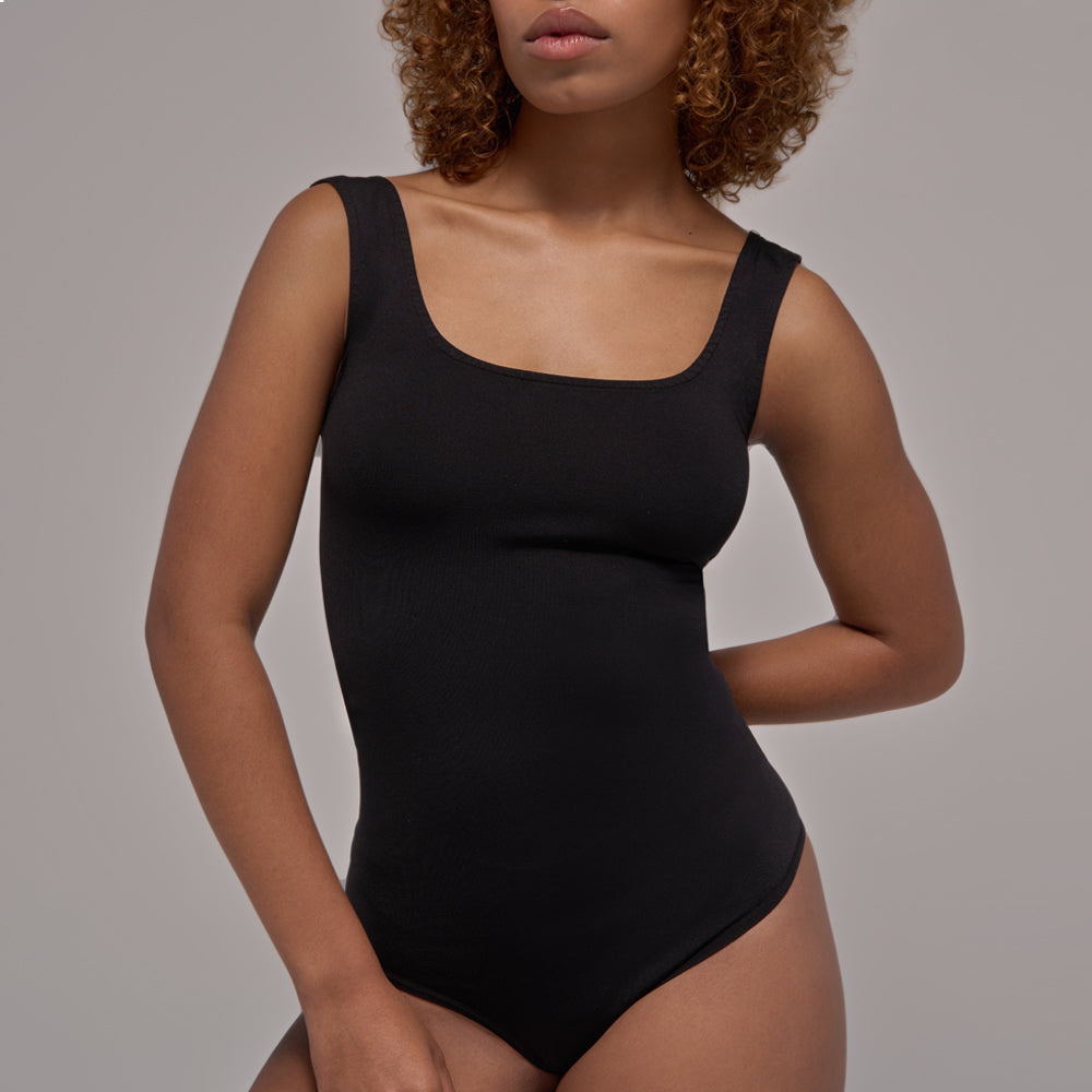 Body segunda piel cuello redondo frente