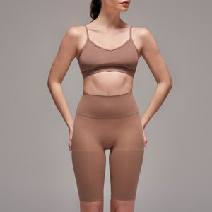 Short moldeador invisible con control abdomen y piernas frente