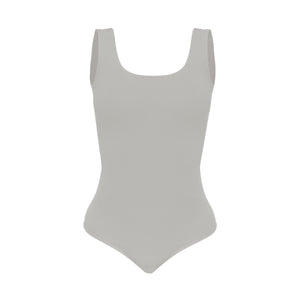 Silueta body sin manga cuello redondo para mujer color blanco de Lunia, vista frontal. 