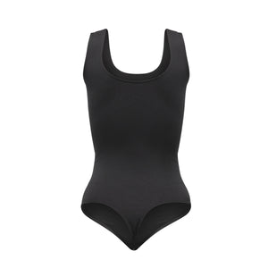 Silueta body sin manga cuello redondo para mujer color negro de Lunia, vista trasera. 